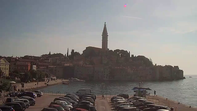 Watch the Weather in Narva city, Estonia with our HD Webcam